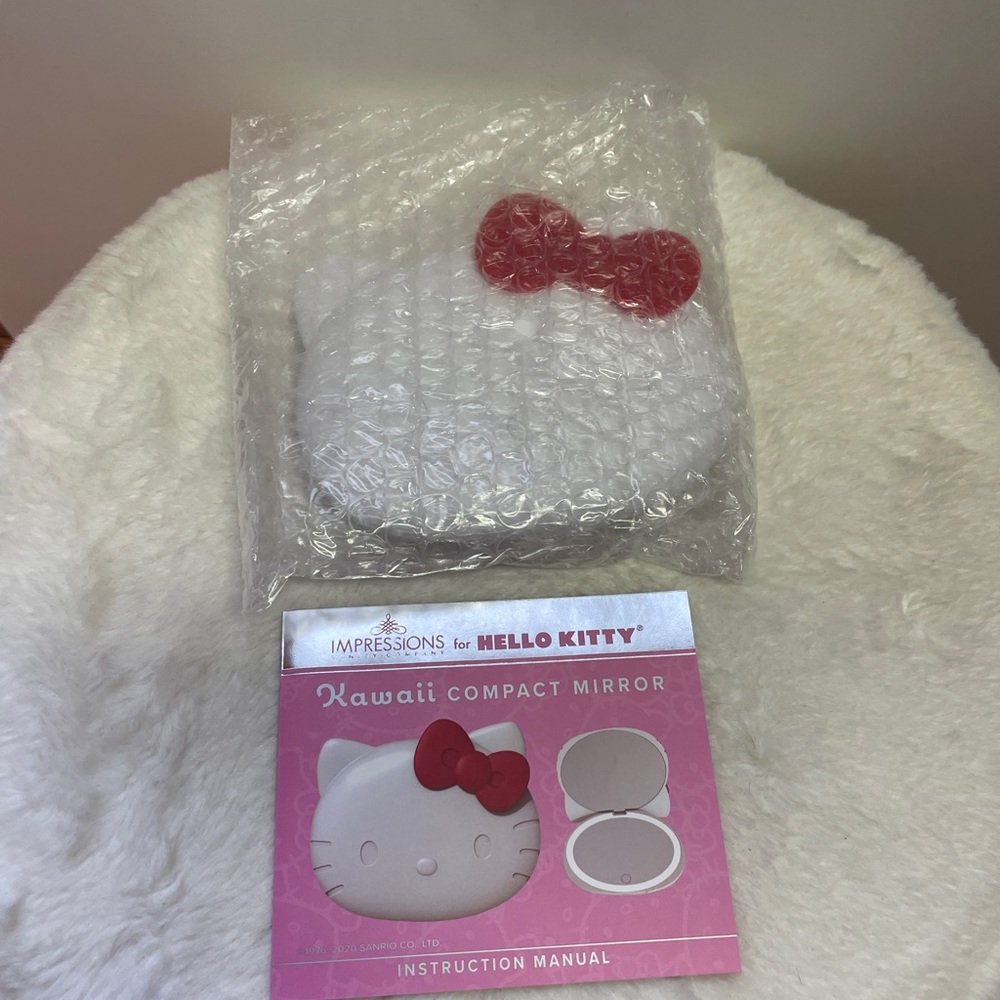 Impressions Hello Kitty Mirror *New In Box*